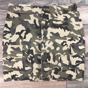CUTEST KANCAN CAMO SKIRT